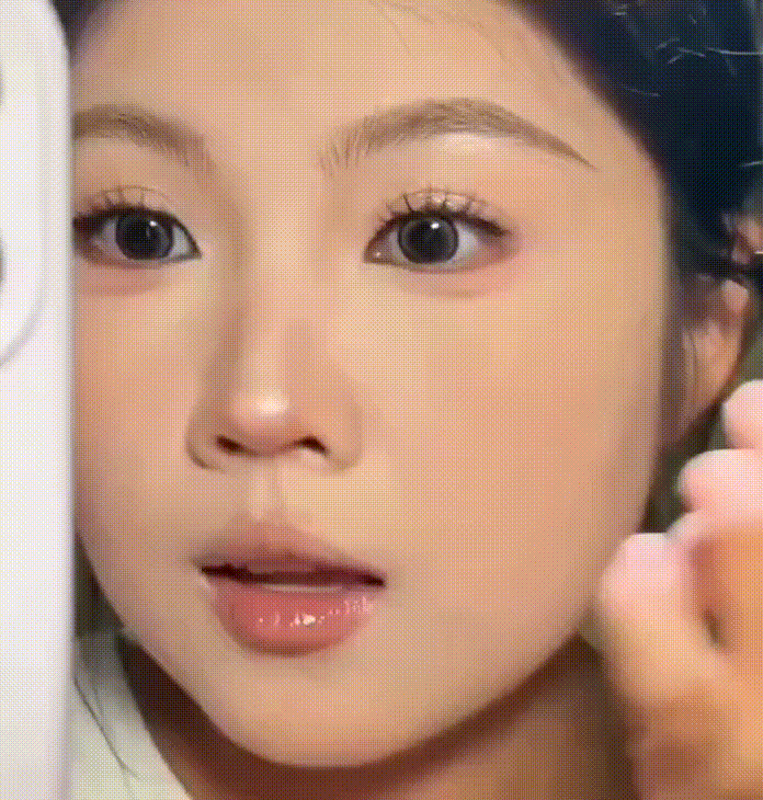 Delineador de Ojos Doble Cabezal – Sello + Punta Fina